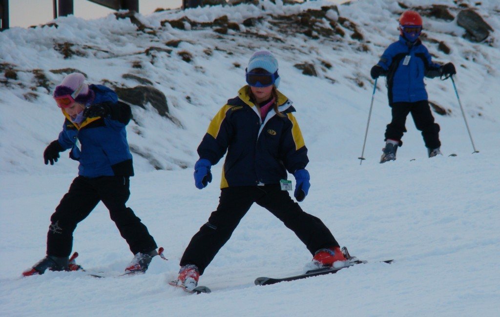 Children Skiing In New Zealand