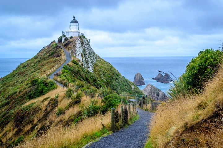 Nugget Point Lighthouse, Bluff Nugget Point Lighthouse, Bluff